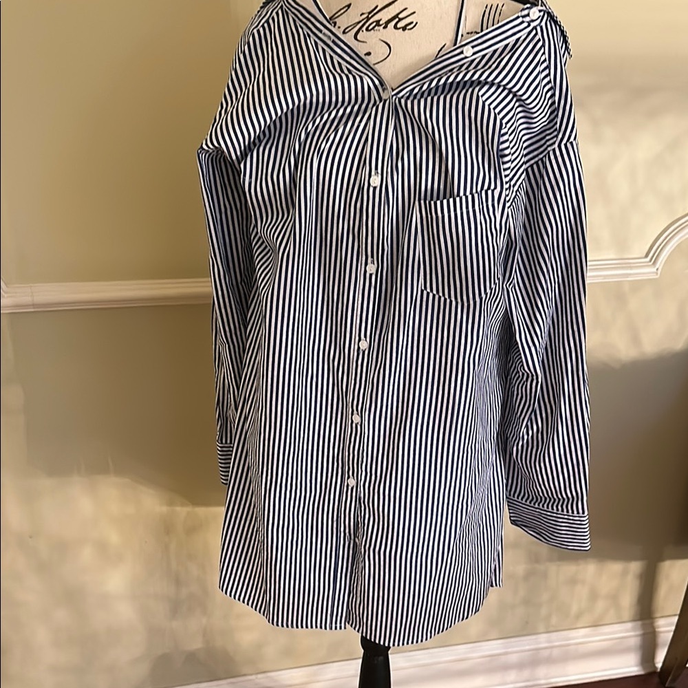 Dress Forum Blue and White Casual Button Down Shirt Dress Size M